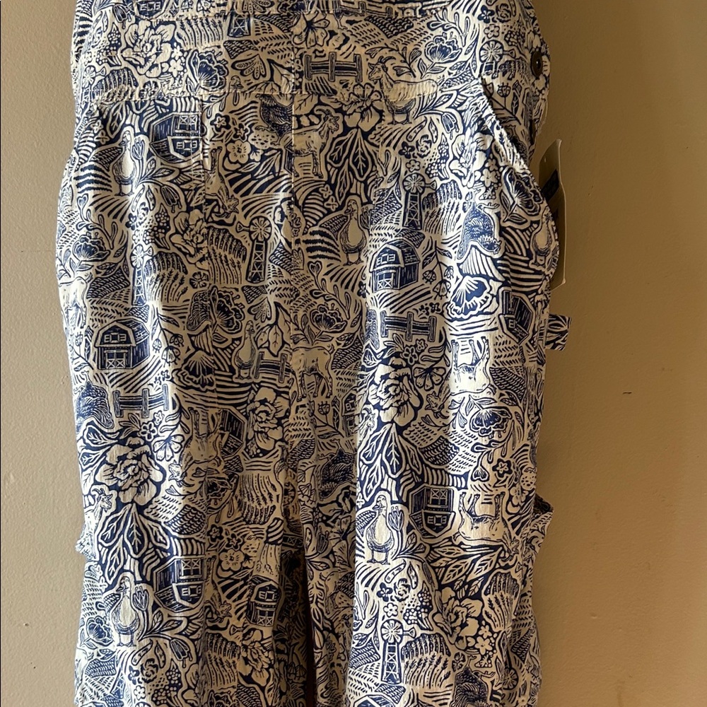 Duluth Trading Co. Blue and White Heirloom Gardening Farm toile Overalls medium - Picture 5 of 15